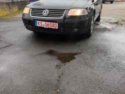 Schwarz Gebraucht 2001 VW Passat Kombi | 500 € (Superpreis)