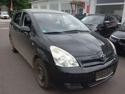 Night time black Gebraucht 2007 Toyota Corolla Verso Edition Van / Kleinbus | 2.999 € (Superpreis)