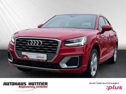 Tangorot (metallic) Gebraucht 2020 Audi Q2 Sport SUV | 23.418 € (Fairer Preis)
