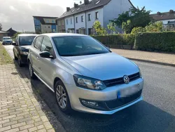 Silber Gebraucht 2011 VW Polo Style Kleinwagen | 4.900 € (Fairer Preis)