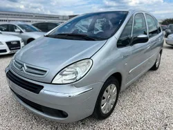 Grau Gebraucht 2006 Citroën Xsara Picasso Exclusive Van / Kleinbus | 3.990 € (Etwas zu teuer)