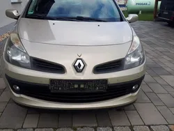 Braun Gebraucht 2007 Renault Clio II Limousine | 1.600 € (Fairer Preis)