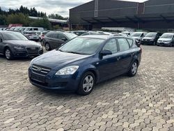 Blau Gebraucht 2008 Kia Ceed Sportswagon LX Kombi | 1.950 € (Fairer Preis)