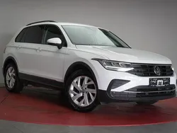 Weiß Gebraucht 2021 VW Tiguan Life SUV | 25.490 € (Fairer Preis)