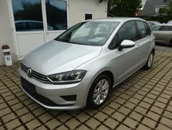Silber Gebraucht 2017 VW Golf Sportsvan Comfortline Van / Kleinbus | 13.990 € (Fairer Preis)