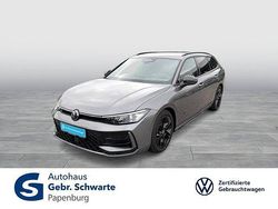 Grau Gebraucht 2024 VW Passat R-line Kombi | 44.890 € (Teuer)