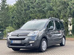 Grau Gebraucht 2016 Citroën Berlingo PureTech Van / Kleinbus | 5.899 € (Superpreis)
