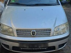 Blau Gebraucht 2010 Fiat Punto Kleinwagen | 1.590 €