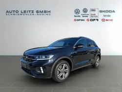 Deep black (metallic) Gebraucht 2024 VW T-Roc R-line SUV | 29.940 € (Fairer Preis)