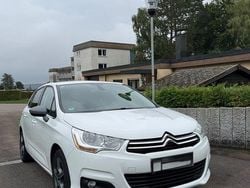 Weiß Gebraucht 2014 Citroën C4 SELECTION Limousine | 5.900 € (Fairer Preis)