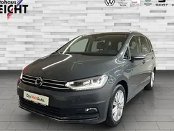 Grau Gebraucht 2024 VW Touran Highline Van / Kleinbus | 37.549 € (Etwas zu teuer)