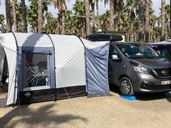 Grau Gebraucht 2020 Nissan NV300 Van | 27.400 € (Fairer Preis)