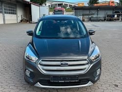 Grau Gebraucht 2018 Ford Kuga SUV | 9.900 € (Guter Preis)