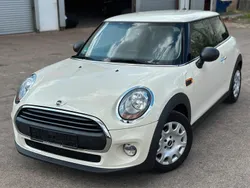 Weiß Gebraucht 2015 Mini ONE Kleinwagen | 6.999 €