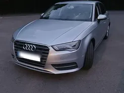 Silber Gebraucht 2015 Audi A3 Sportback Ambiente Kombi | 14.499 € (Superpreis)