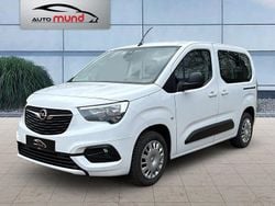 Weiß Gebraucht 2022 Opel Combo Life Edition Van / Kleinbus | 18.750 € (Etwas zu teuer)