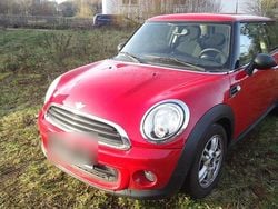 Rot Gebraucht 2011 Mini ONE Kleinwagen | 4.200 € (Guter Preis)