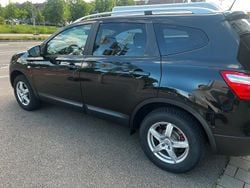 Schwarz Gebraucht 2012 Nissan Qashqai +2 SUV | 7.800 € (Fairer Preis)