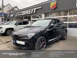 Schwarz Gebraucht 2022 Alfa Romeo Stelvio Quadrifoglio SUV | 68.990 € (Teuer)