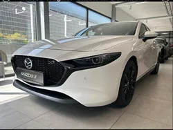 Weiß Neu 2025 Mazda 3 Exclusive-Line Limousine | 31.990 € (Fairer Preis)