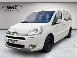 Weiß Gebraucht 2015 Citroën Berlingo SELECTION Van / Kleinbus | 10.990 € (Etwas zu teuer)