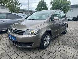 Braun Gebraucht 2011 VW Golf Plus Cross Trendline Van / Kleinbus | 5.990 € (Etwas zu teuer)