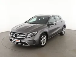 Grau Gebraucht 2019 Mercedes GLA200 Urban SUV | 21.390 € (Guter Preis)