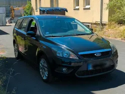 Schwarz Gebraucht 2009 Ford Focus Kombi | 1.950 € (Fairer Preis)