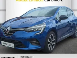 Ironblau metallic Gebraucht 2022 Renault Clio V Techno Kleinwagen | 16.995 € (Etwas zu teuer)