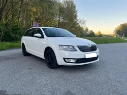Weiß Gebraucht 2014 Skoda Octavia Ambition Kombi | 8.350 € (Fairer Preis)