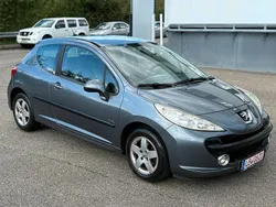 Grau Gebraucht 2009 Peugeot 207 Kleinwagen | 1.499 € (Etwas zu teuer)