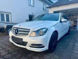 Weiß Gebraucht 2014 Mercedes C220 Kombi | 8.999 € (Fairer Preis)