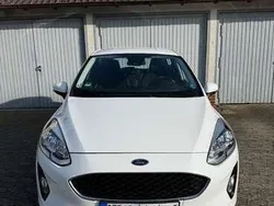 Weiß Gebraucht 2017 Ford Fiesta Cool & Connect Kleinwagen | 7.200 € (Fairer Preis)