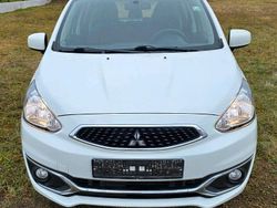 Weiß Gebraucht 2017 Mitsubishi Space Star Edition Kleinwagen | 5.499 € (Fairer Preis)