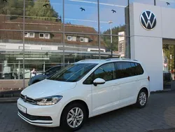 Pure white Gebraucht 2024 VW Touran Comfortline Van / Kleinbus | 31.990 € (Fairer Preis)