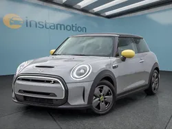 Grau Gebraucht 2022 Mini Cooper Kleinwagen | 17.349 € (Fairer Preis)