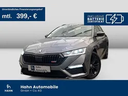 Graphitegrau metallic Gebraucht 2023 Skoda Octavia RS Kombi | 31.870 € (Fairer Preis)