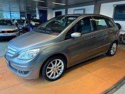 Grau Gebraucht 2006 Mercedes 170 Limousine | 7.390 € (Fairer Preis)