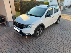 Weiß Gebraucht 2019 Dacia Sandero Celebration Kleinwagen | 8.800 € (Fairer Preis)