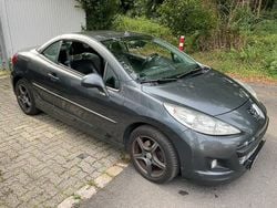 Grau Gebraucht 2010 Peugeot 207 CC Cabrio | 2.400 € (Fairer Preis)