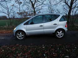 Silber Gebraucht 1999 Mercedes A140 Kleinwagen | 300 € (Superpreis)