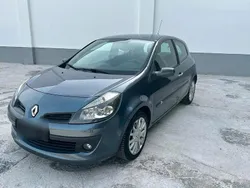 Grau Gebraucht 2006 Renault Clio III Kleinwagen | 1.590 €