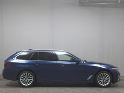 Blau Gebraucht 2021 BMW 530 Luxury Line Kombi | 24.380 € (Superpreis)