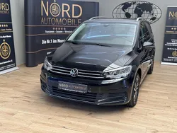Schwarz Gebraucht 2022 VW Touran Active Van / Kleinbus | 25.490 € (Guter Preis)