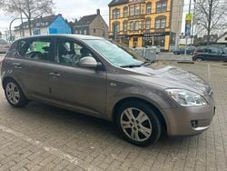 Beige Gebraucht 2007 Kia Ceed Kleinwagen | 4.500 € (Fairer Preis)