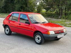 Rot Gebraucht 1987 Peugeot 205 Kleinwagen | 5.999 €
