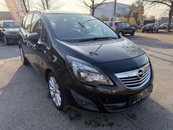 Schwarz Gebraucht 2011 Opel Meriva Innovation Van / Kleinbus | 3.990 € (Fairer Preis)