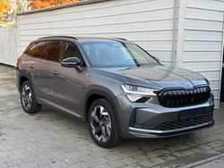 Grau Neu 2025 Skoda Kodiaq SUV | 52.490 € (Etwas zu teuer)