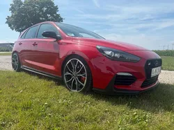 Rot Gebraucht 2019 Hyundai i30 N Performance Limousine | 22.500 € (Etwas zu teuer)