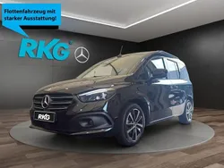 Schwarz Gebraucht 2024 Mercedes T180 Edition Van / Kleinbus | 32.713 € (Teuer)